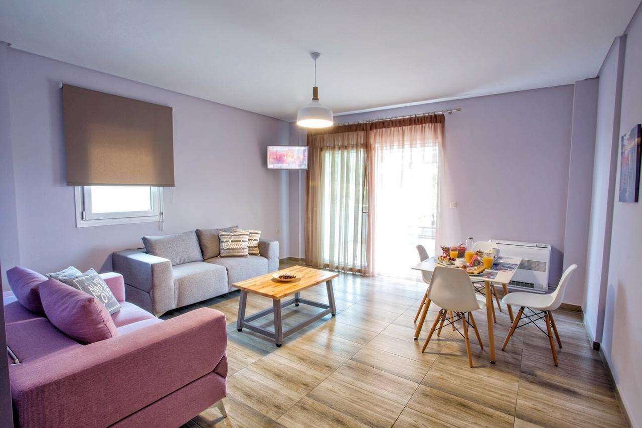 Isalos Suites Néa Péramos Екстериор снимка