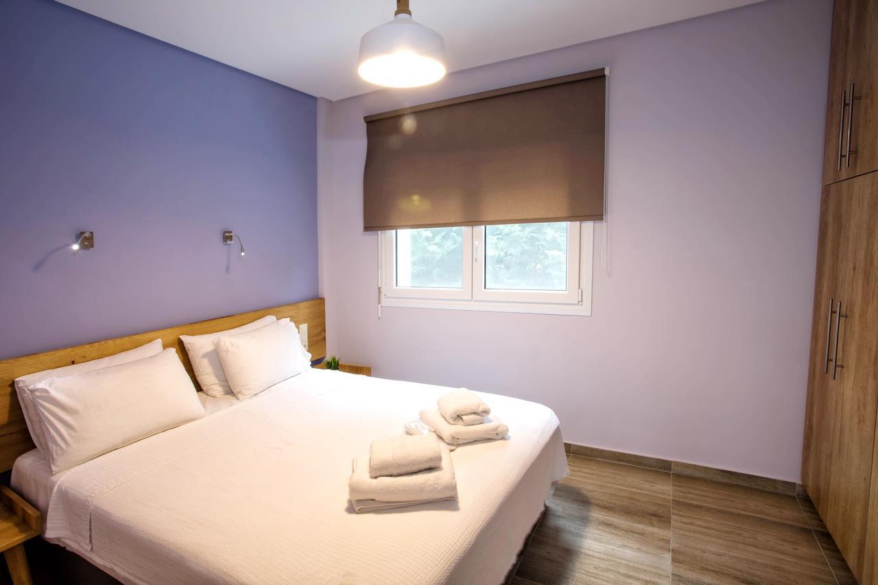 Isalos Suites Néa Péramos Екстериор снимка